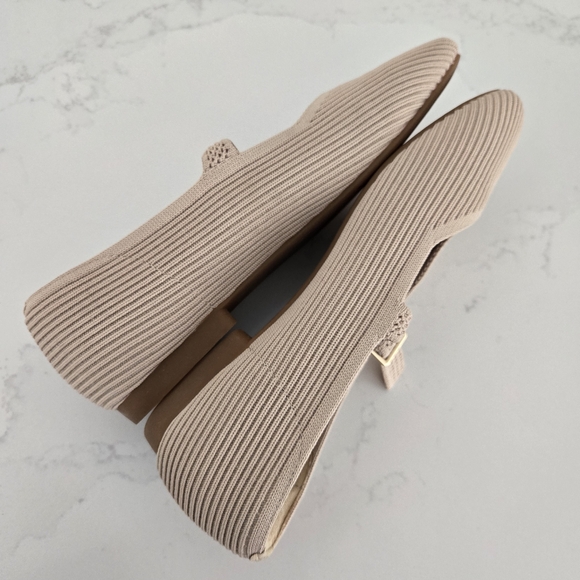 EUC Vivaia Square-Toe Mary Janes Margot Ballet Flats Almond Tan Nude Knit Sz 35 - Picture 8 of 8